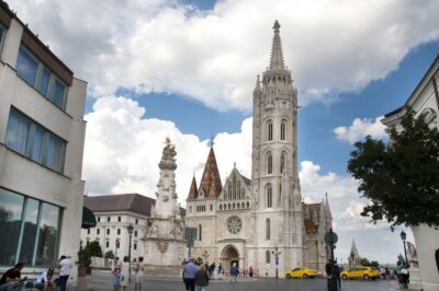 Budapest: Walking Tour in German - Chain Bridge: where the city’s halves start to make sense