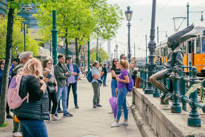 Budapest walking tour: Parliament and Shoes Memorial - Vörösmarty Square and Café Gerbeaud: A Classic Downtown Breather