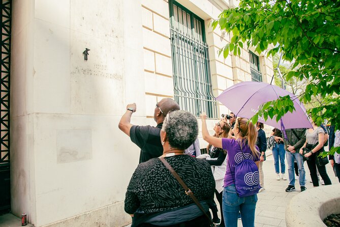 Budapest walking tour: Parliament and Shoes Memorial - Vigadó Concert Hall and the Danube Stage