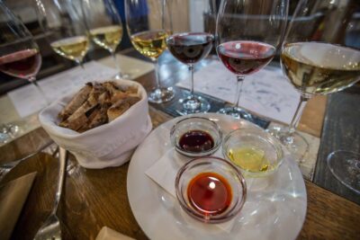 Budapest: Wine, Cheese, and Charcuterie Tasting - 1.5 hours of Hungarian wine: how the tasting is paced