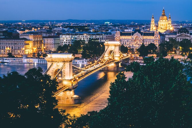 Classic Budapest Private Walking Tour - Private Budapest, done like a local circuit