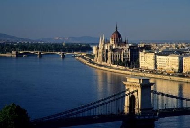 Full Day Private Budapest City Tour With Lunch and Cruise option - Quick reasons to book this Budapest private day
