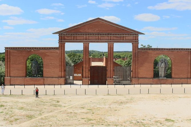 Memento Park Entrance Ticket - Getting There From Budapest: The 20-Minute Reality
