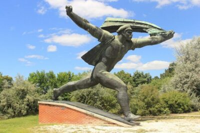 Memento Park Visit with Private Trabant Transfer - Stop 1: Memento Park (How to Use Your Two Hours Well)