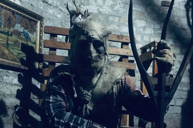 Nightmare in Budapest Interactive Horror Experience - The cast and the hands-on scare style (what to mentally prepare)