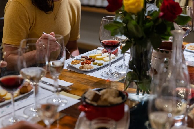 Palace District Evening Culinary, Wine, and History Walk - Starting at 5pm: Tasting Table Cellar and the 3-Wine Introduction