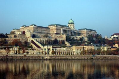Private Budapest City Tour by Car - Hotel pickup to the main markets and castle hill