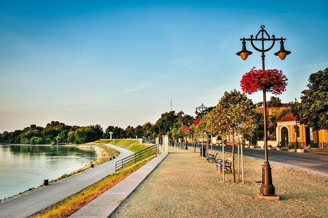 Private Guided Tour to Szentendre & Visegrád Castle (Danube Bend) - Danube Bend, compressed: why this half-day tour works
