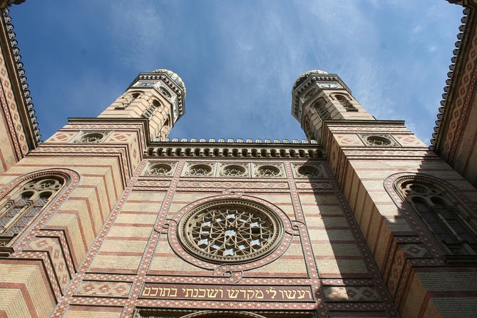 Private Jewish Heritage Tour including Hotel Pickup - Raoul Wallenberg and Tree of Life memorials: names you can stand beside