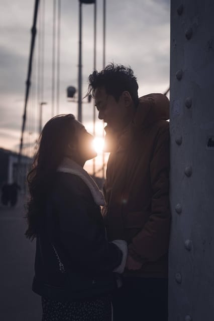 Street photos through the most beautiful streets of Budapest - Liberty Bridge Photos: Big Lines, Danube Light, and Clean Composition